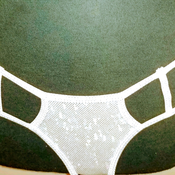 Costume - Picture 7 of 8